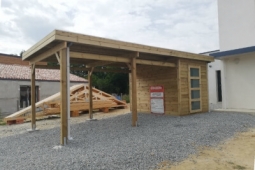 Abri bois avec Carport Accolé Par ABRIDIS